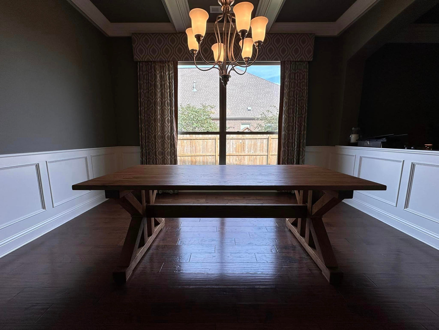 Joanne Farm Table