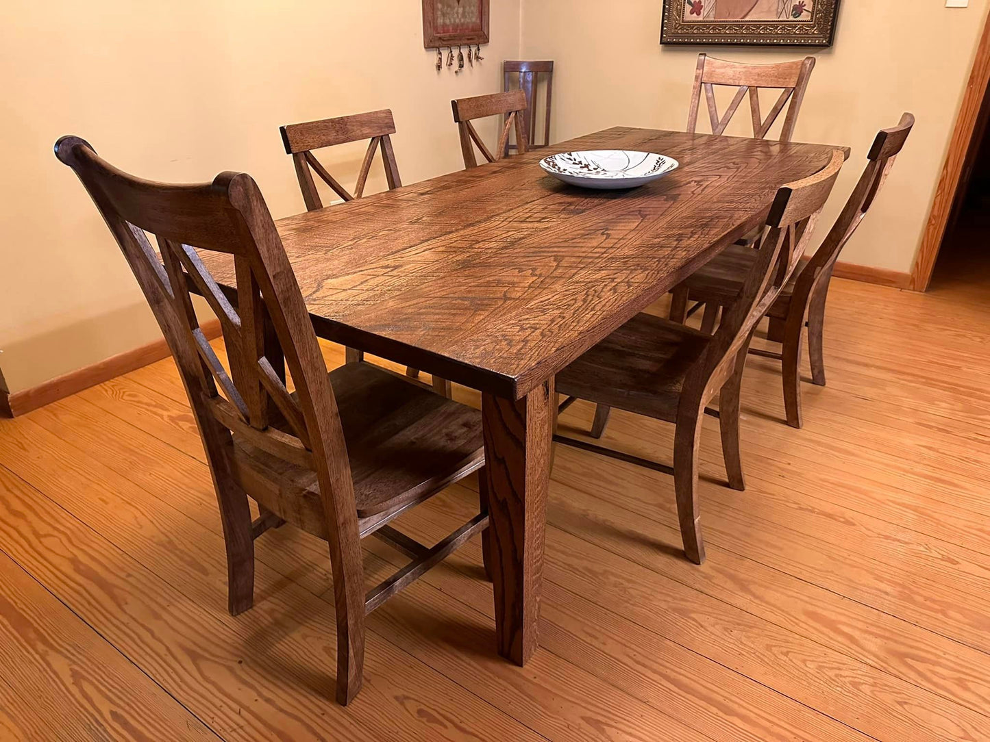 Monroe Farm Table