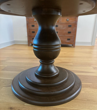 Mable Round Table